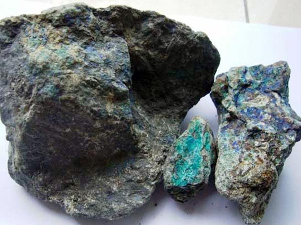 怎么从铜矿石中选出铜矿呢？
